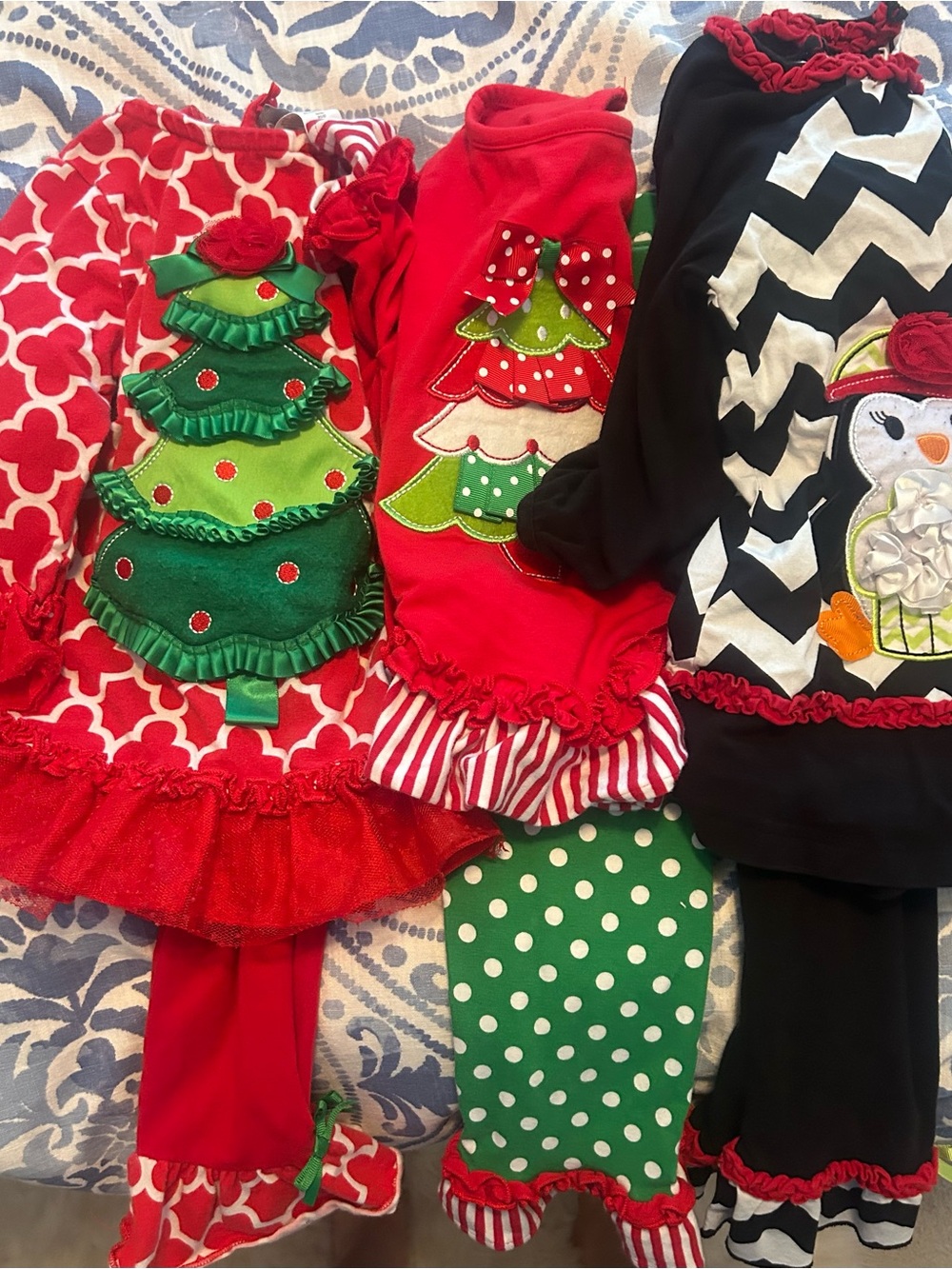 Christmas / Winter Bundle - 2T girls - 3 outfits/matching sets